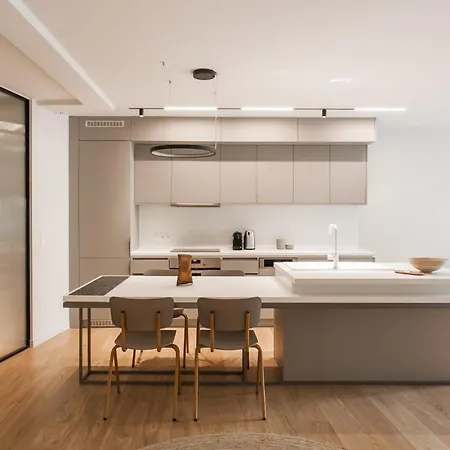 Marvelous 2br With Balcony By Upstreet Athens