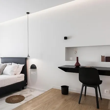Marvelous 2br With Balcony By Upstreet Athens