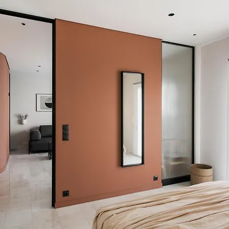 Marvelous 2br With Balcony By Upstreet Apartment