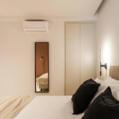 Marvelous 2br With Balcony By Upstreet